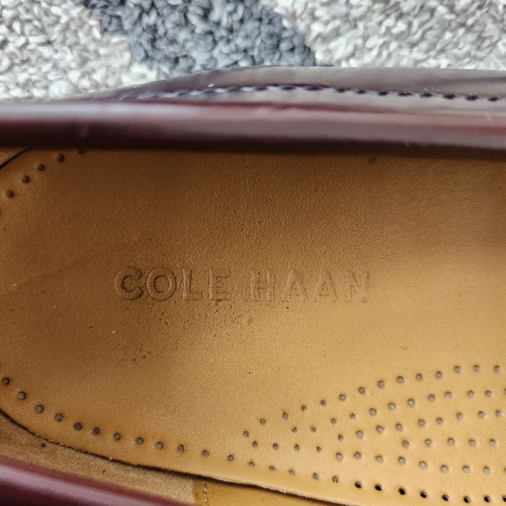 Cole Haan Pinch Tassel Dress Loafers Rich Burgandy size 9.5 like new - Picture 4 of 5